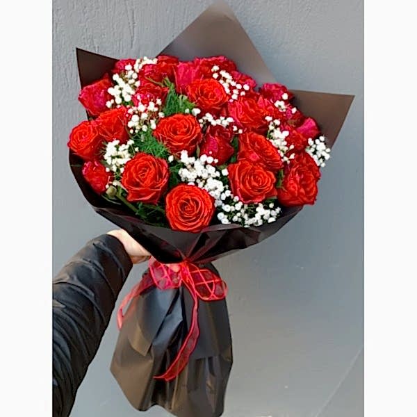 11 Adet Kırmızı Gül Buketi
