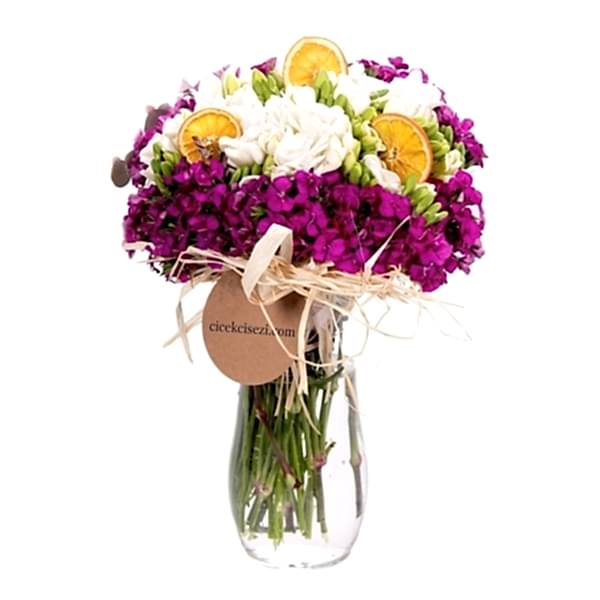 Frezya Vazoda Çiçek