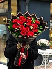 15 Kırmızı Gül Buketi